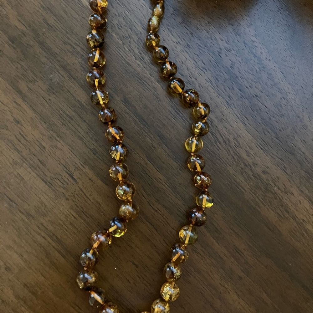 Elegant Amber Beaded Necklace